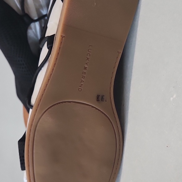 Lucky Brand bartega sandal - 7.5 - Picture 5 of 7